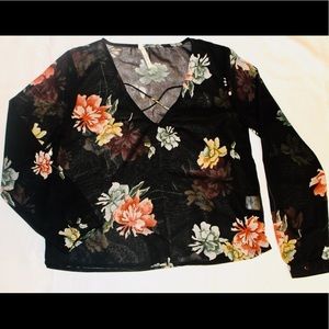 Cute floral top ✨🌸